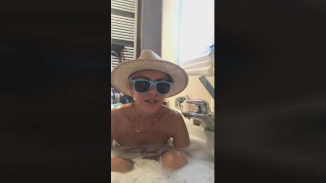 hotbonnet  03-07-2022